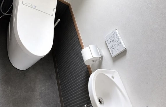 リフォームで快適なトイレ空間へ！｜大阪府堺市のリフォームならReee